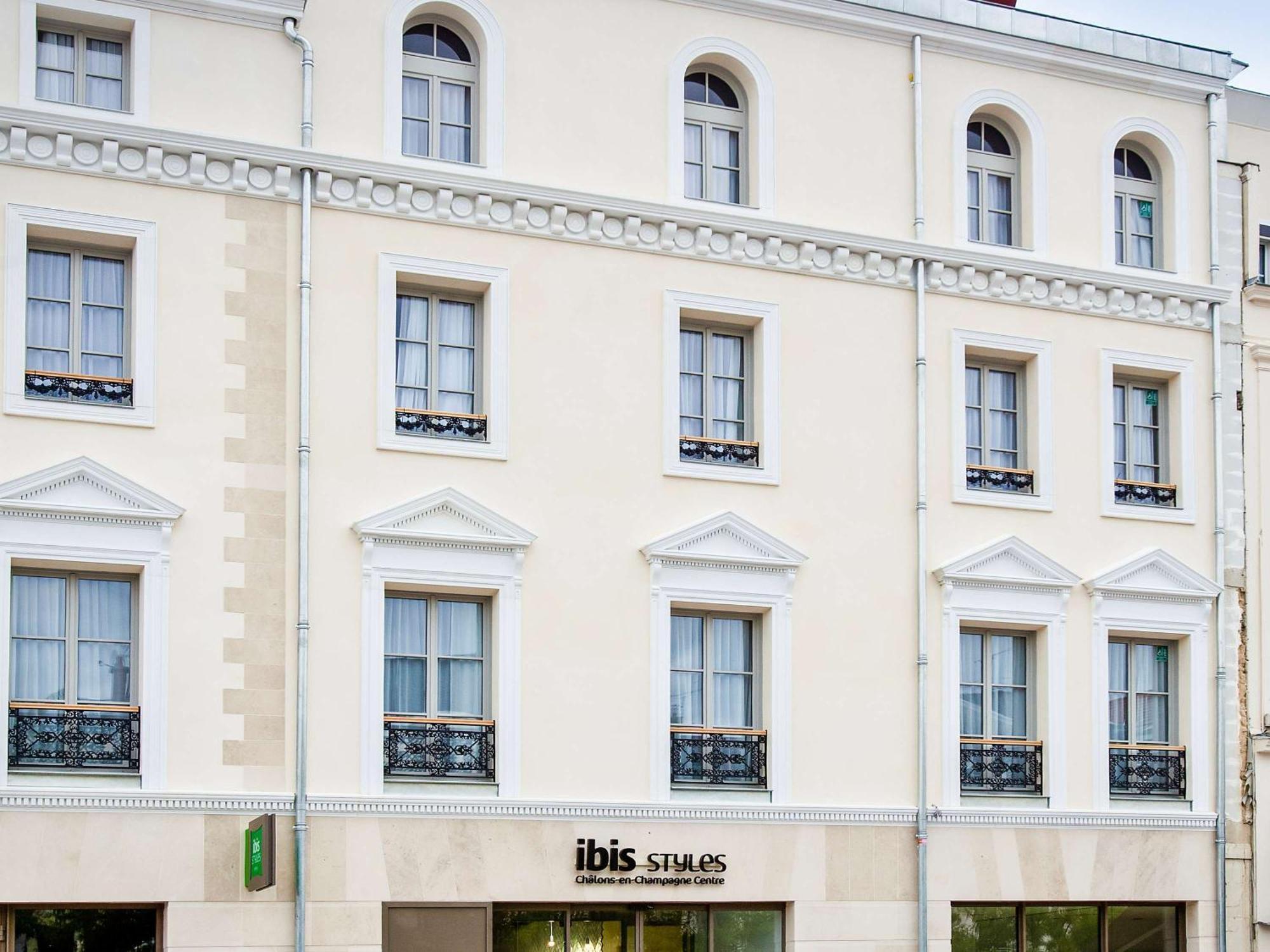 Hotel Ibis Styles Chalons En Champagne Centre Zewnętrze zdjęcie